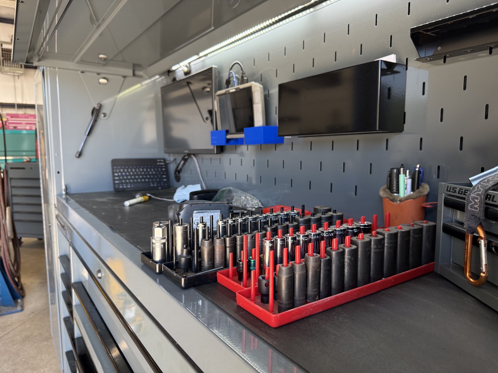 Organized diagnostic sockets and repair tools